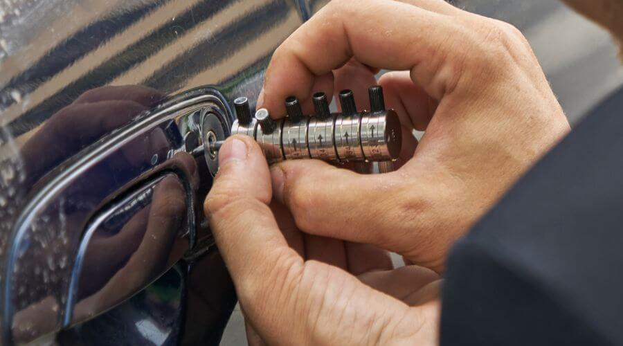 Expert Emergency Roof Repairs services in Parkersburg, WV